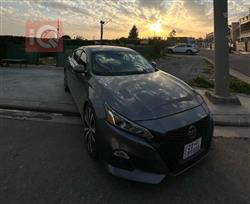 نيسان ألتيما